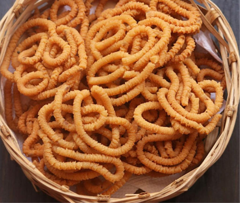 Homemade Rice Murukku | Made With Cold Pressed Single Use Groundnut Oil - 200g